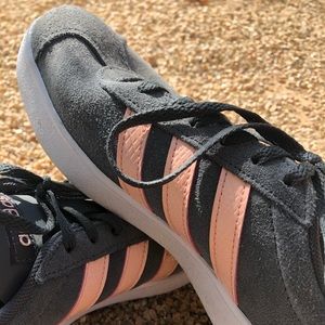 Adidas sneakers (gray/pink)